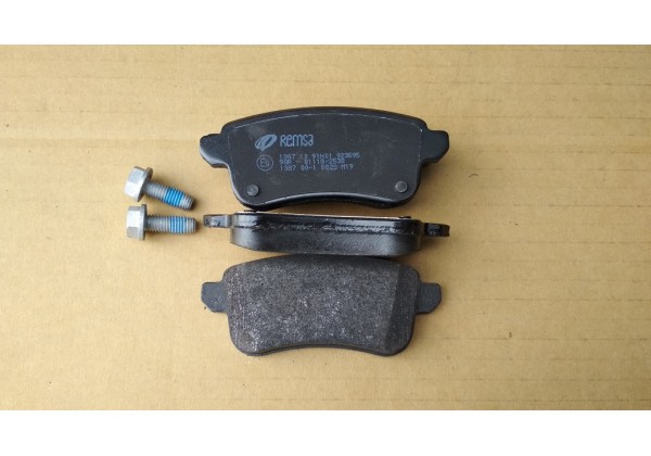 Колодки гальмівні задні, дискові Renault Scenic III, Grand Scenic III, Megane III, 440834627R, 440608061R , 440603558R *